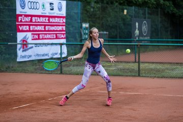 Laura Pesickova 205 - Amato Caffe Open